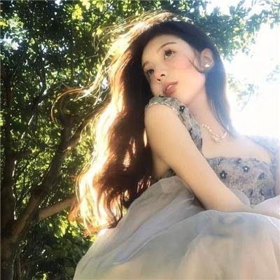 九尾藏不住